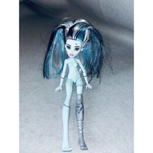 Monster High 2021 Release‎ Frankie Stein Doll